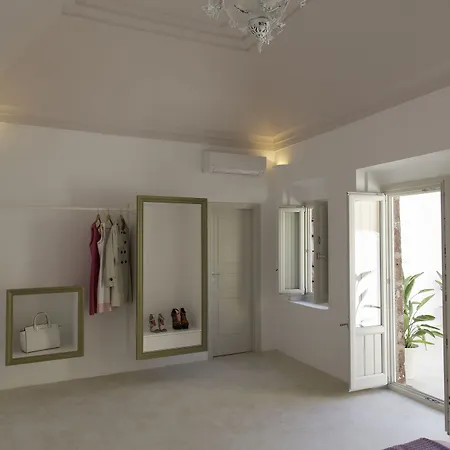 Ananda Apartment *